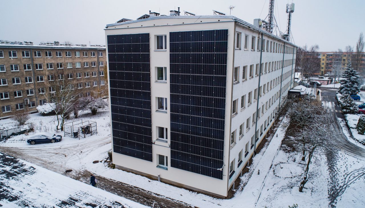 Image alt text (optional)