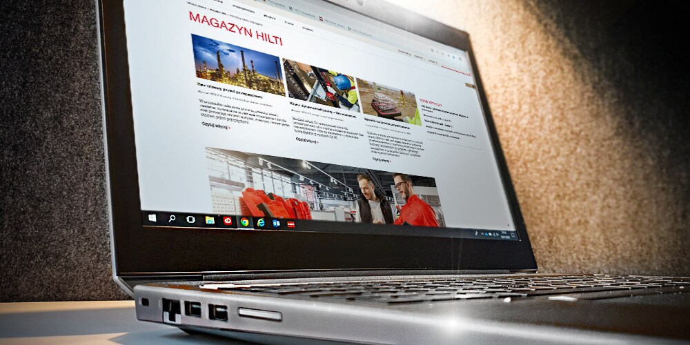 Otwarty laptop z magazynem Hilti