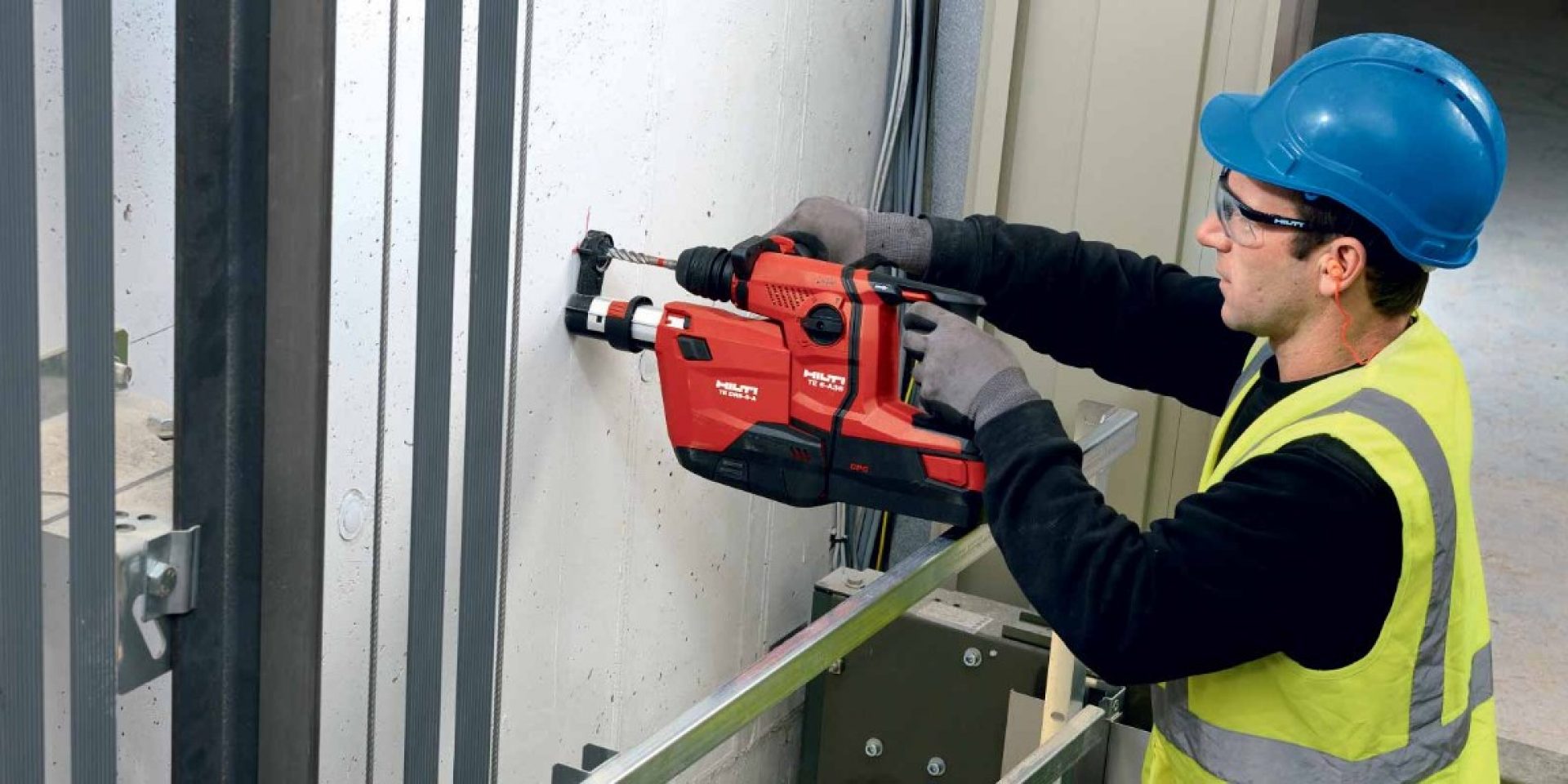 Akumulatorowa młotowiertarka TE6-A36