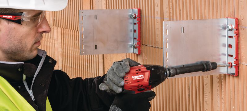 Kotwa plastikowa do ram HRD-H Wstępnie zmontowana kotwa plastikowa do mocowania w betonie i murze, z wkrętem (stal węglowa, łeb sześciokątny) Aplikacje 1