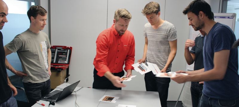Szkolenie dla monterów kotew (stal/metal) Interaktywne szkolenie prezentujące porady z dziedziny najlepszych praktyk, aby zwiększyć produktywność i bezpieczeństwo podczas wykonywania zakotwień w metalach