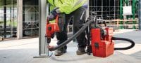Akumulatorowy odkurzacz budowlany VC 4LX-22 T8 klasy L Kompaktowy i wydajny bezprzewodowy odkurzacz do pyłu z opcjonalnym plecakiem do podłączania elektronarzędzi i sprzątania na budowie (na mokro i na sucho), ze zbiornikiem 8 l (akumulator Nuron) Aplikacje 1