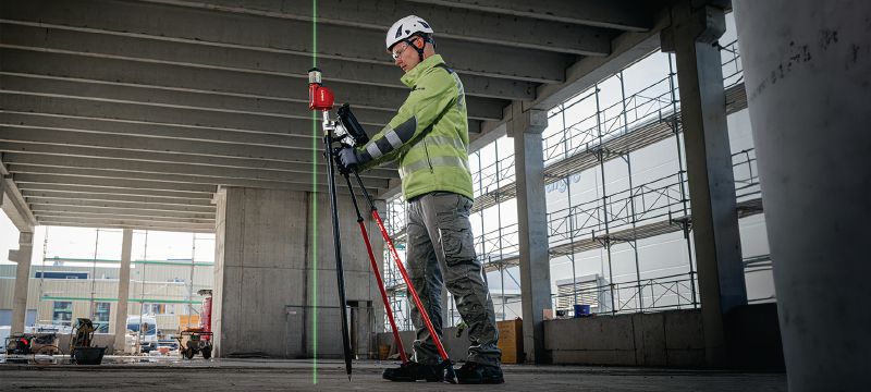 Laser punktowy do tyczenia PM 2-PG / POA 70 Samopoziomujący laser punktowy umożliwiający łatwiejsze i dokładniejsze tyczenie z wykorzystaniem tachimetru budowlanego Aplikacje 1