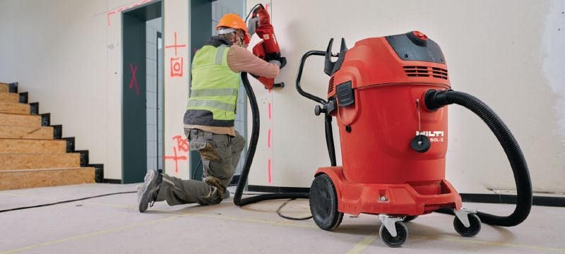 Odkurzacz budowlany VC 60M-X klasy M Bardzo wydajny odkurzacz do podłączania elektronarzędzi i sprzątania na budowie (na mokro i na sucho), ze zbiornikiem 60 l Aplikacje 1