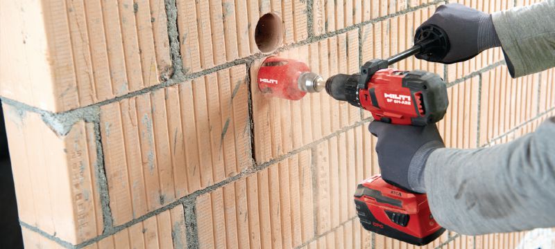 Otwornica uniwersalna Najwydajniejsza otwornica z wiertłem koronowym z zębami z węglików do wycinania otworów w płytach gipsowo-kartonowych i murze Aplikacje 1