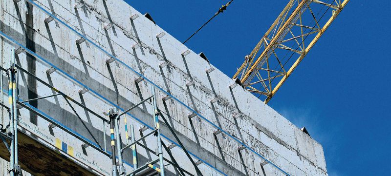 Kotwa klinowa HST2-R Wysoce wytrzymała kotwa klinowa do standardowych obciążeń statycznych, do osadzania w betonie spękanym (stal nierdzewna A4) Aplikacje 1