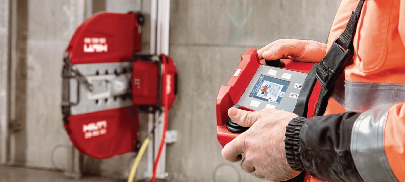 Piła ścienna DST 20-CA 2. generacji Elektryczna piła ścienna do dużych prac, z prowadnicą i zintegrowanym sterownikiem elektronicznym (bez zewnętrznej skrzynki elektrycznej) Aplikacje 1