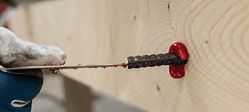 Kotwa wklejana HIT-RE 500 V4 Najwytrzymalsza iniekcyjna żywica epoksydowa, certyfikowana do wklejania prętów zbrojeniowych i wykonywania zakotwień do dużych obciążeń Aplikacje 1