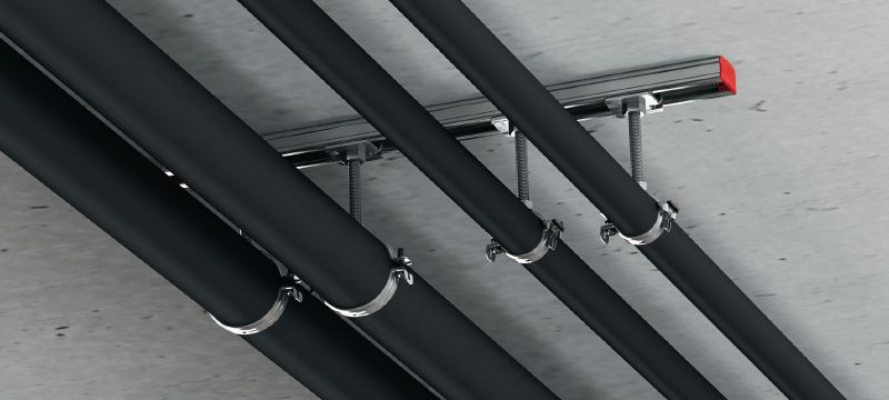 MP-U Obejma do rur z szybkim mechanizmem zamykającym Ocynkowana galwanicznie obejma do rur z szybkim mechanizmem zamykającym, zapewniająca wysoką produktywność w zastosowaniach ze średnimi obciążeniami (bez wkładki stabilizacyjnej) Aplikacje 1