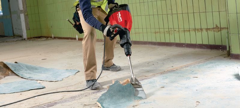 TE 1000-AVR Młot wyburzeniowy TE-S Uniwersalny młot dłutujący do wyburzania posadzek i dłutowania w nich oraz sporadycznych pracach w ścianach (z uniwersalnym przewodem zasilającym) Aplikacje 1