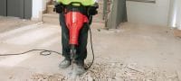 Elektryczny młot udarowy TE 2000-AVR Mocny i wyjątkowo lekki młot kujący z chwytem TE-S do prac w betonie oraz prac rozbiórkowych Aplikacje 4
