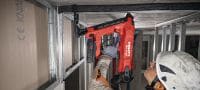 Akumulatorowy osadzak BX 4-IF-22 Akumulatorowy osadzak (platforma Nuron) do mocowania profili ścianek z płyt gipsowo-kartonowych oraz innych lekkich materiałów do betonu, stali i muru. Aplikacje 2