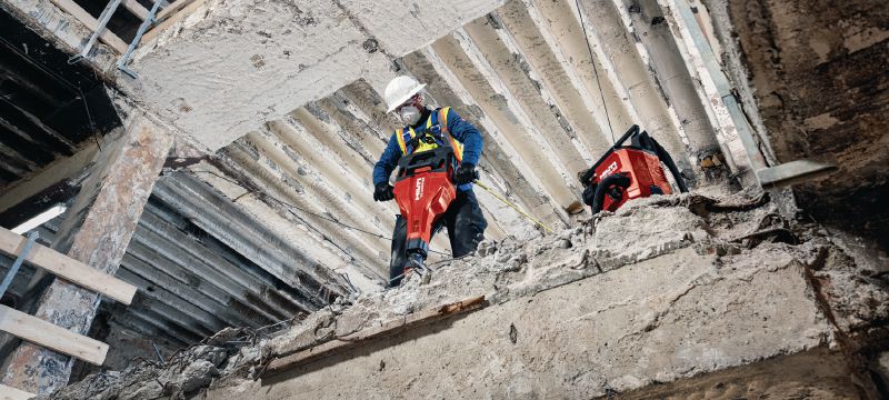 Akumulatorowy odkurzacz budowlany VC 4LX-22 T8 klasy L Kompaktowy i wydajny bezprzewodowy odkurzacz do pyłu z opcjonalnym plecakiem do podłączania elektronarzędzi i sprzątania na budowie (na mokro i na sucho), ze zbiornikiem 8 l (akumulator Nuron) Aplikacje 1