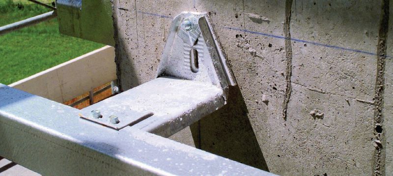 Kotwa samopodcinająca do płytkiego osadzania HSC-AR Najwytrzymalsza kotwa podcinająca do płytkiego osadzania (stal nierdzewna, z gwintem zewnętrznym) Aplikacje 1