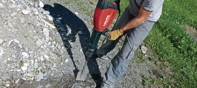 Dłuta łopatkowe TE-S SP Bardzo ostre dłuta łopatkowe TE-S do kruszenia silnie związanego żwiru lub błota Aplikacje 1